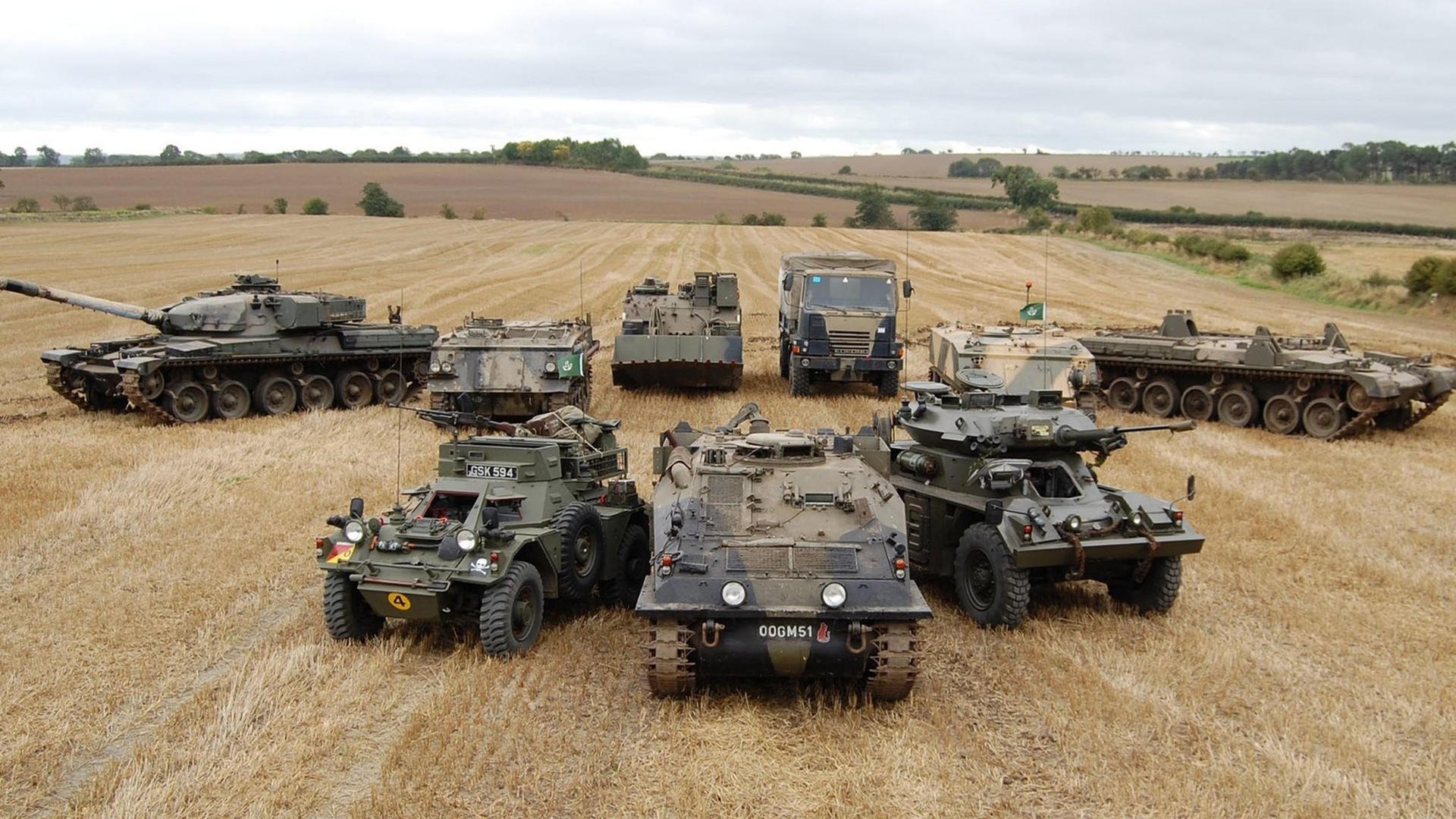 蝶泳转身效率提升助选手快速加速，蝶泳转体