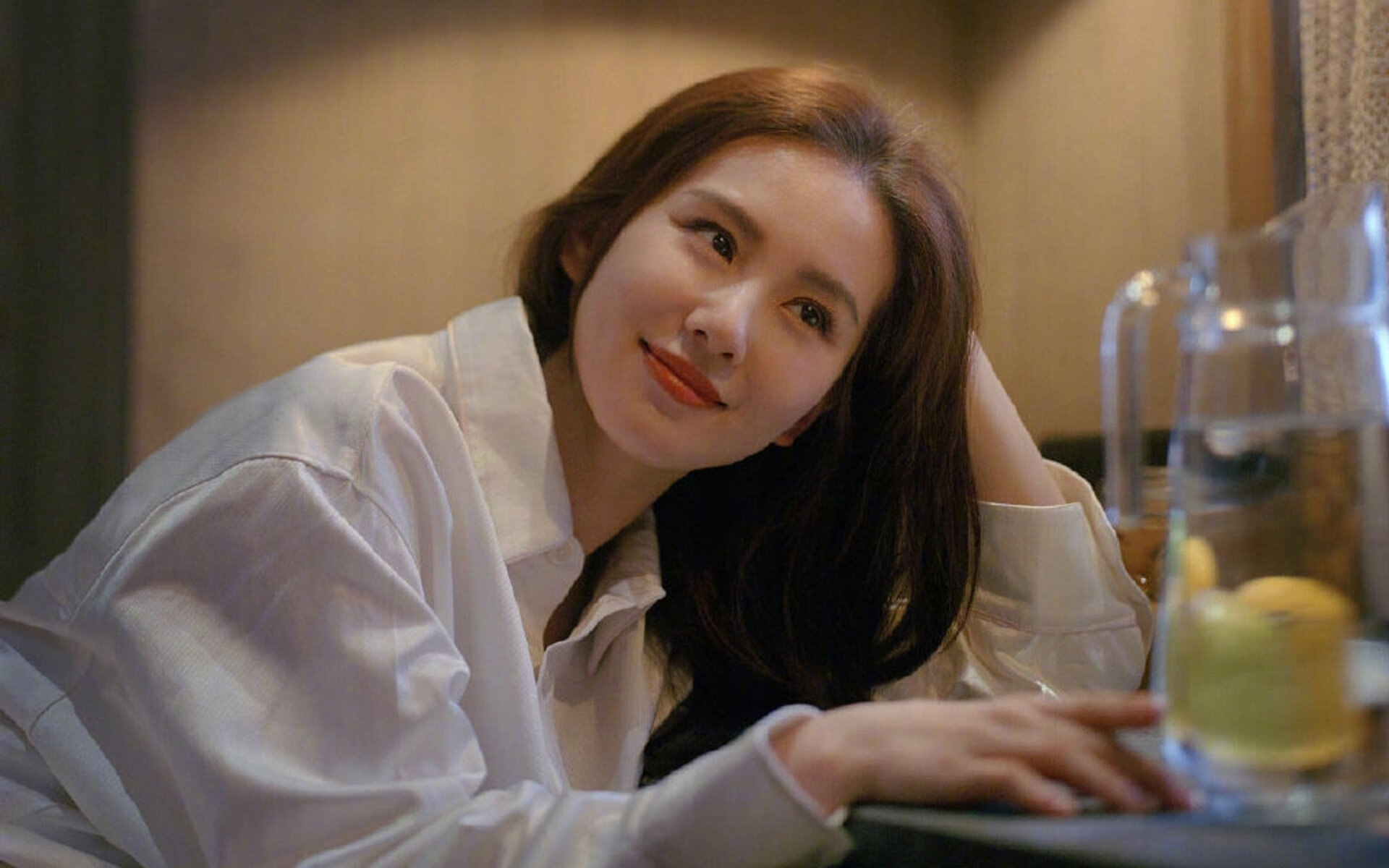 乔治·巴尔:全黑队中场的“核心人物”,每次传球都精准无误,确保进攻威胁不断